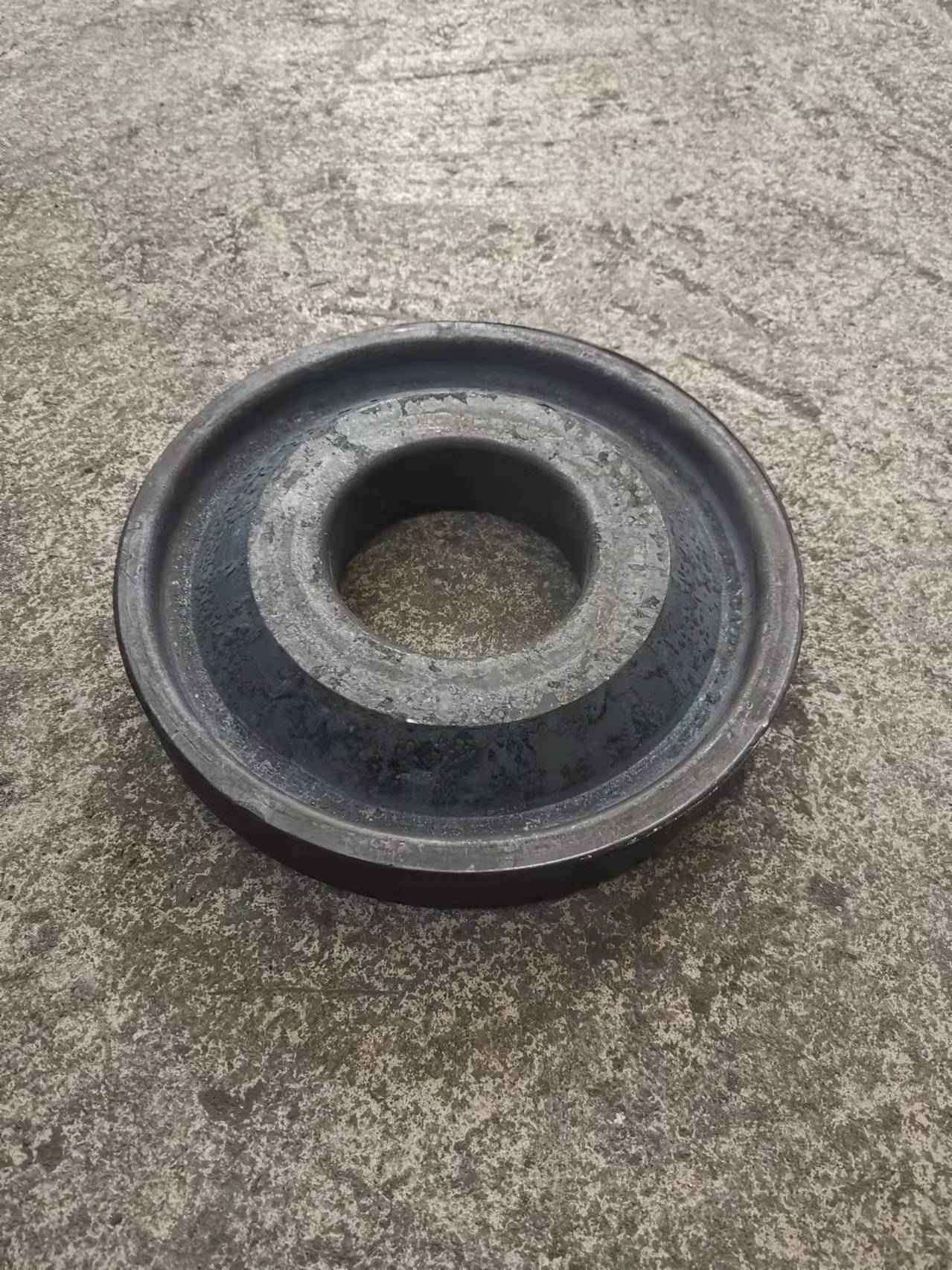 Sealing method of hydraulic cylinder forgings