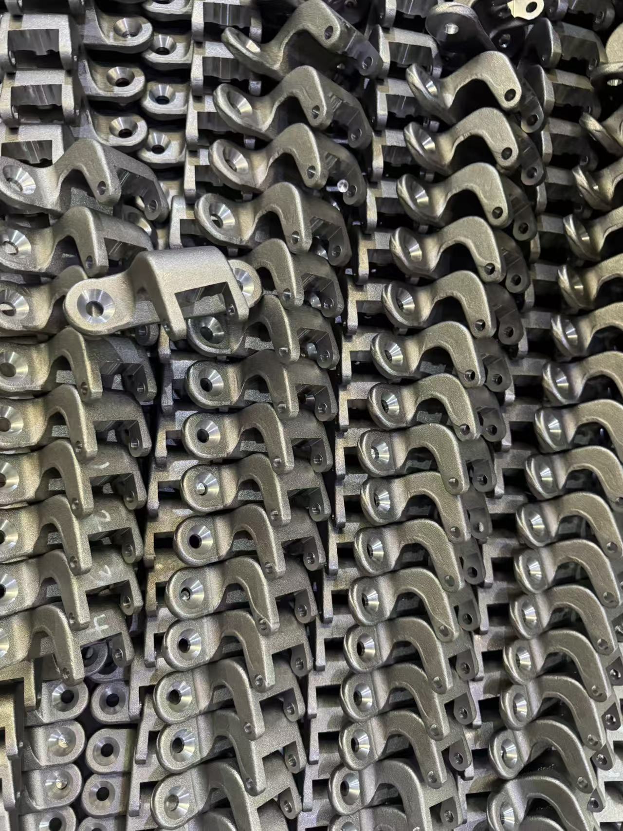 Key Points for Forging Automotive Door Hinges Key Points for Forging Automotive Door Hinges